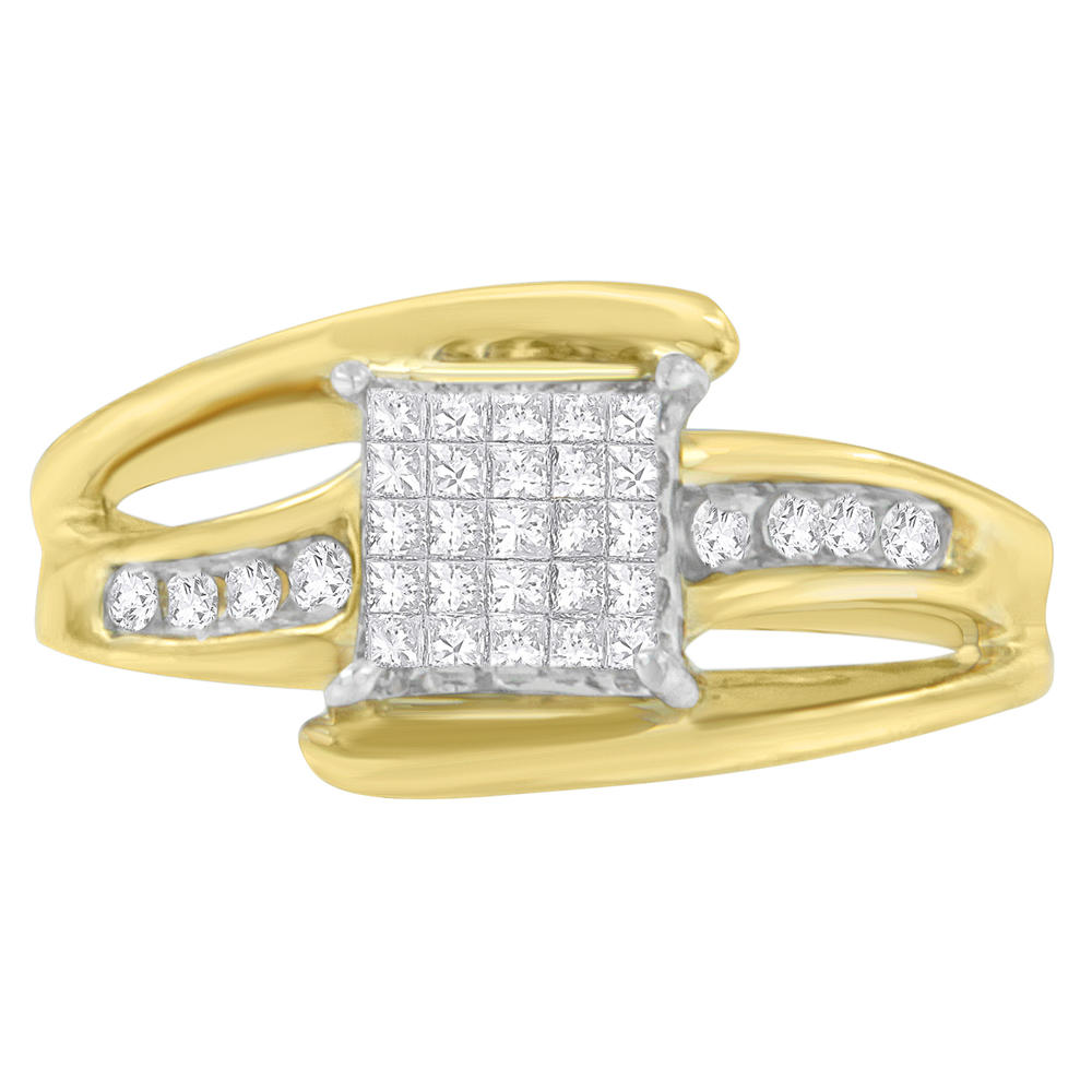 10K Yellow Gold 0.33 CTTW Round and Princess Cut Diamond Ring (H-I,SI1-SI2)