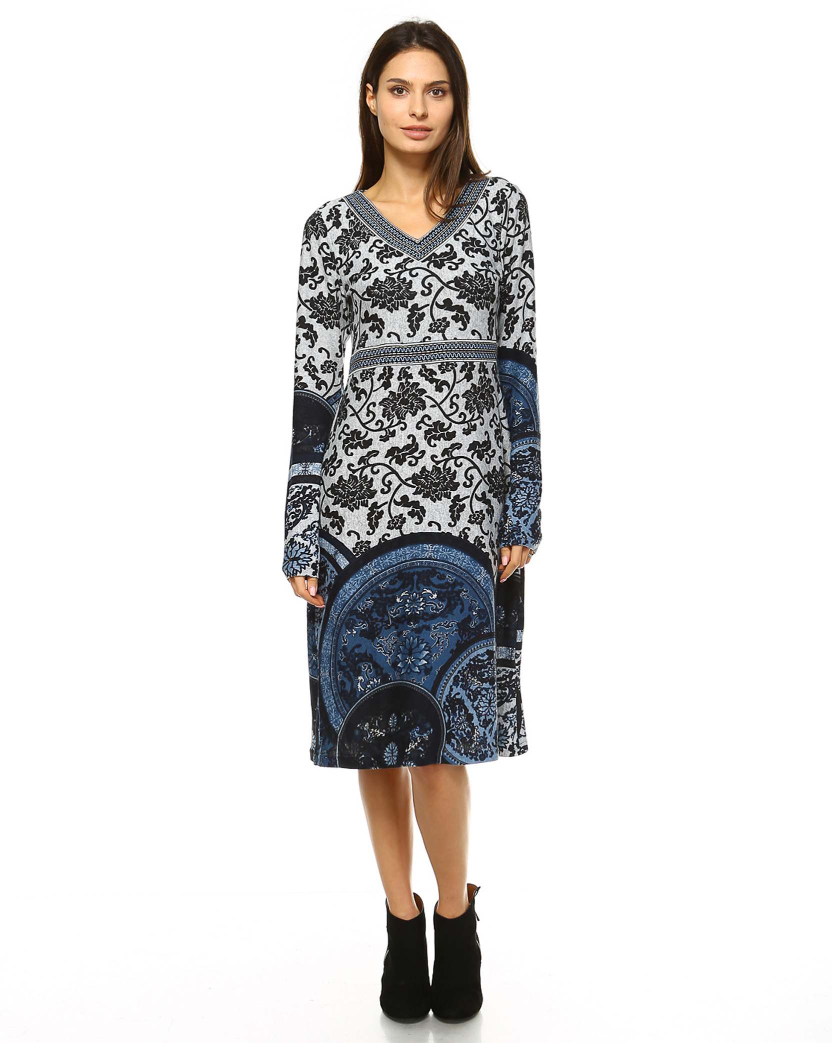 sachin and babi light blue dress White Mark Women's Naarah Embroidered Sweater Dress, Blue, Large