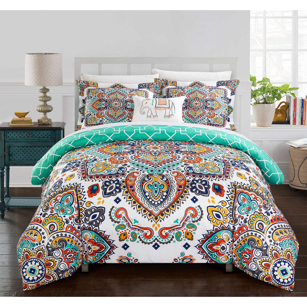 Chic Home Kacey 6 or 8 Piece Reversible Bed In a Bag Comforter Set