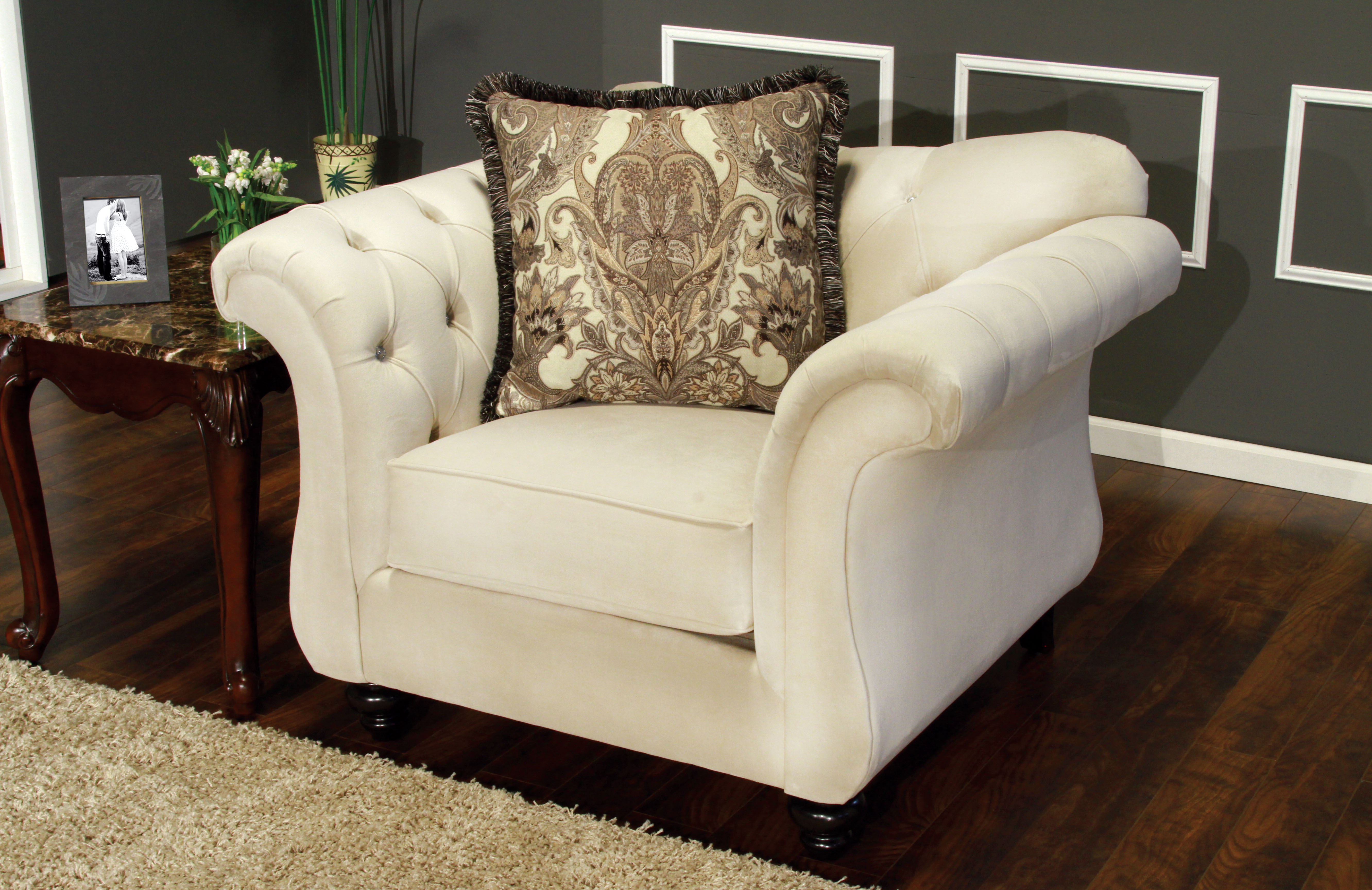 Furniture of America Josephine Traditional Chesterfield Arm Chair