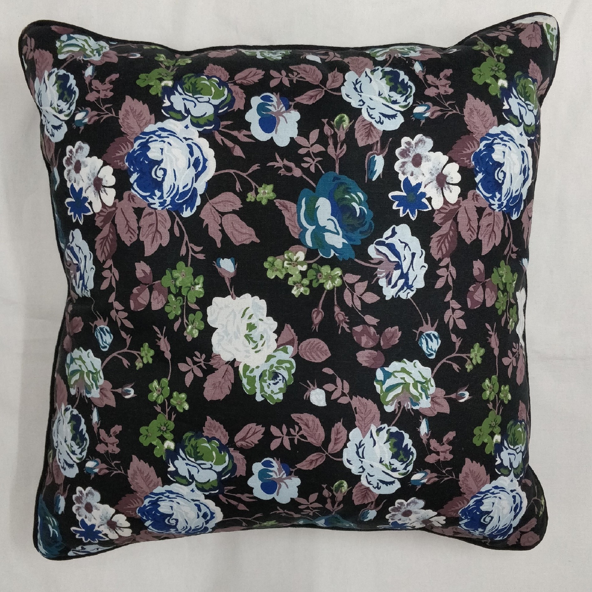 Sutton Rowe 18&#8221; Decorative Pillow &#8211; Floral