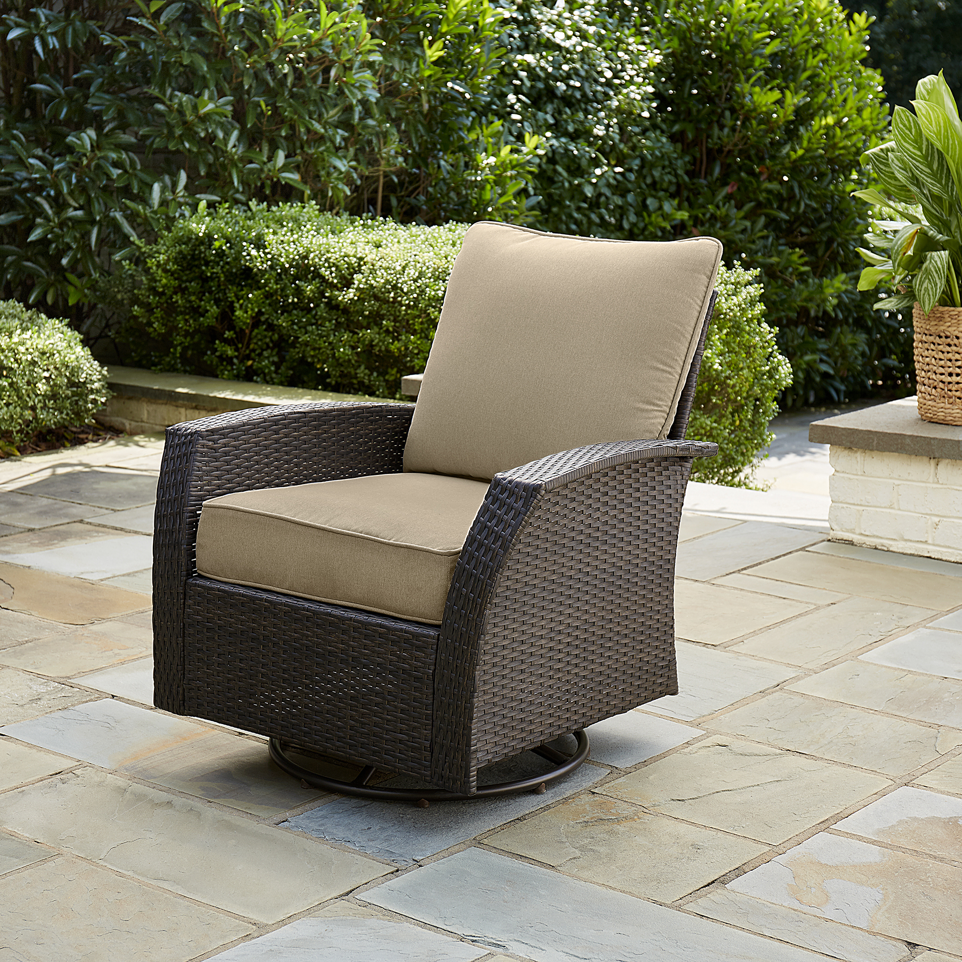 Sutton Rowe Williamsport Wicker Swivel Glider *Limited ...