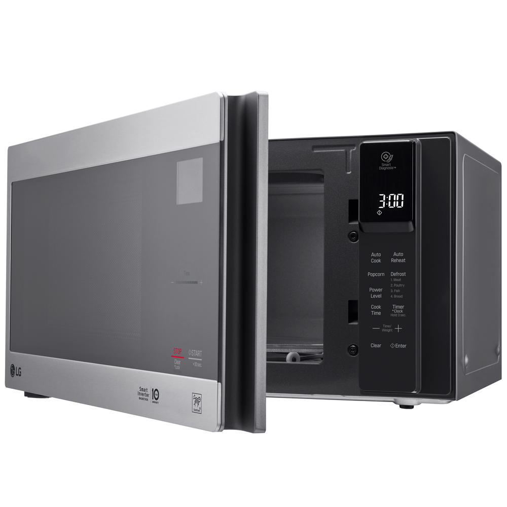 LG LMC0975ST 0.9 cu. ft. NeoChef™ Countertop Microwave w/ Smart