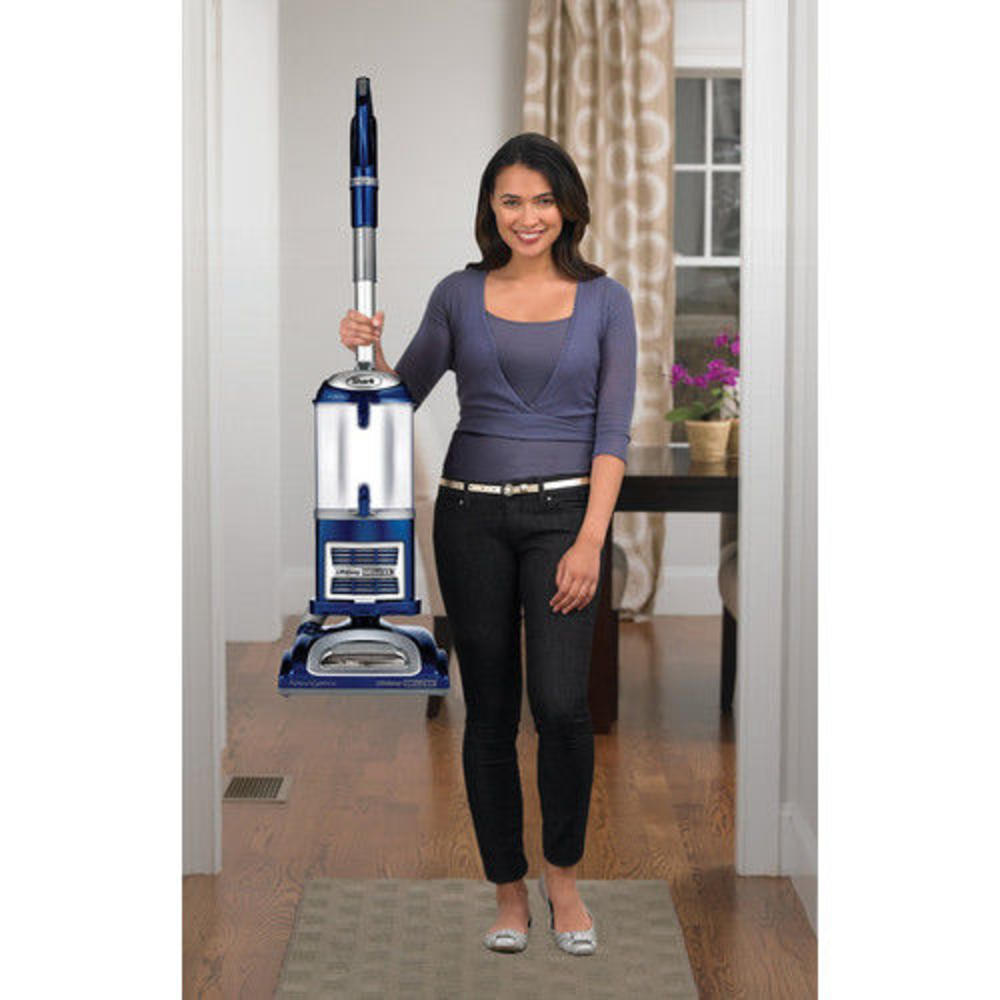 Shark NV360REF-SRS  Navigator Lift-Away Deluxe Bagless Upright Canister Vacuum NV360REF recon