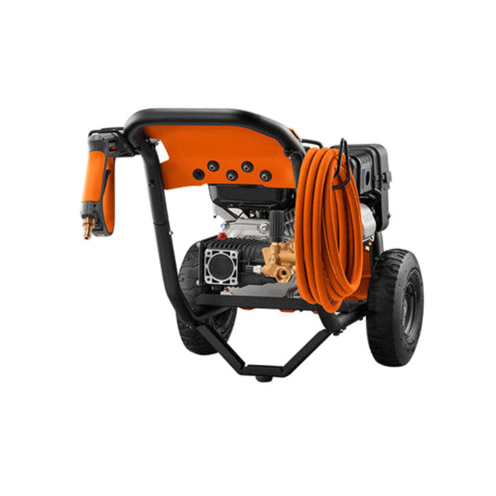 Generac 6924  3600psi 2.4GPM Gas Pressure Washer with Nozzle Tips