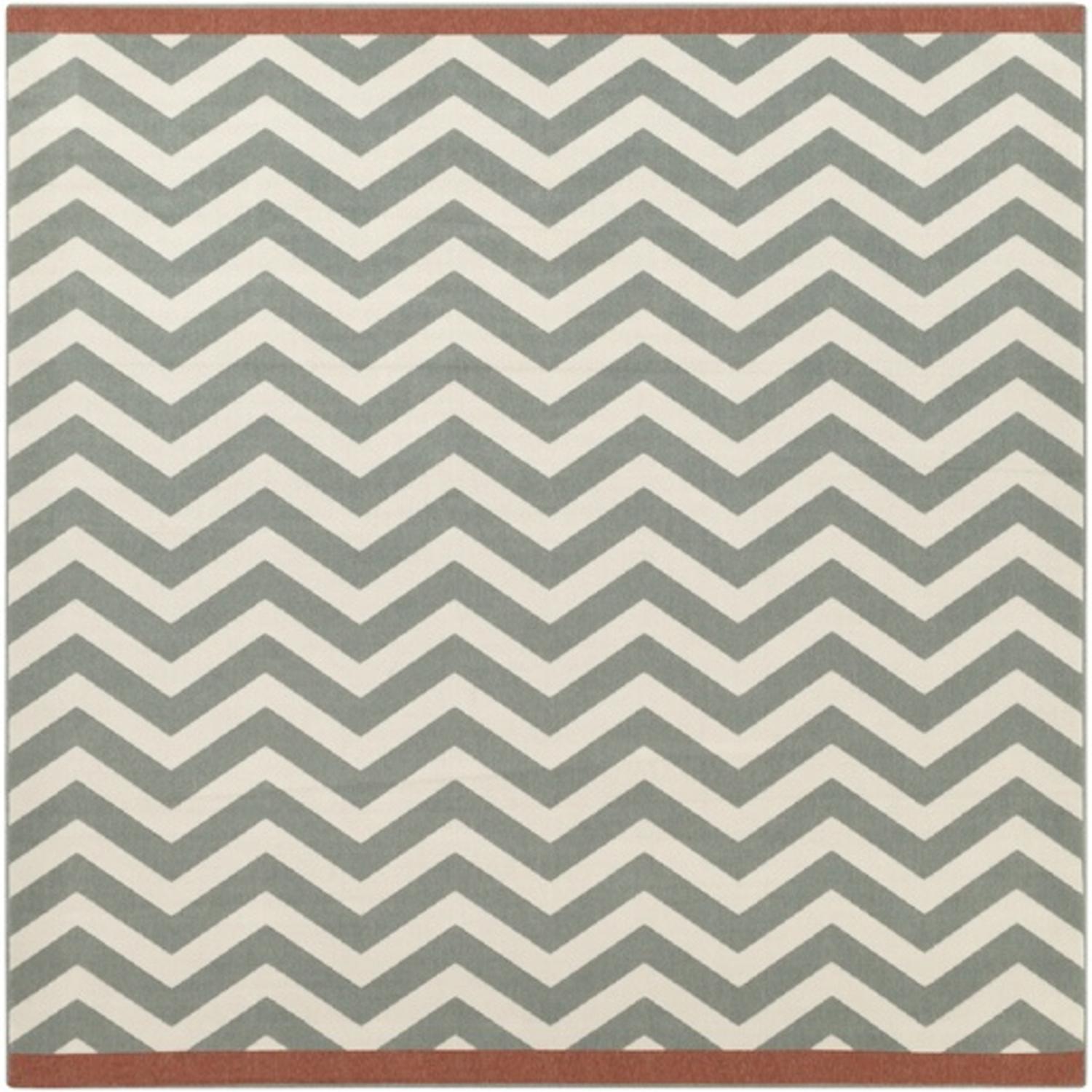 Diva At Home 8.75' x 8.75' Classic Chevrons Mossy Stone Gray and Pearl Ivory Shed-Free Square Area Throw Rug