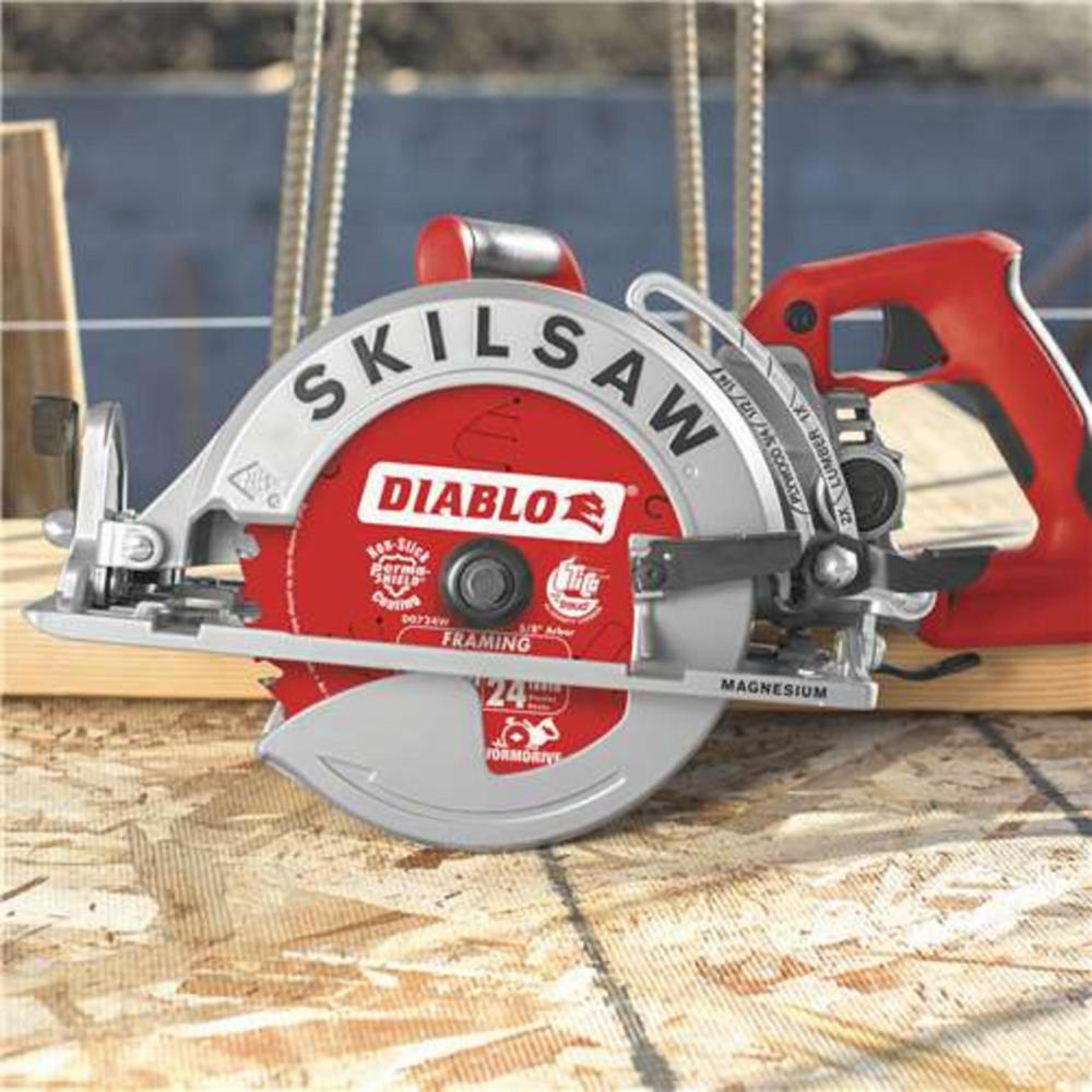 Skilsaw SPT77WML-22 Diablo 7-1/4" Lightweight Corded Worm Drive Circular Saw