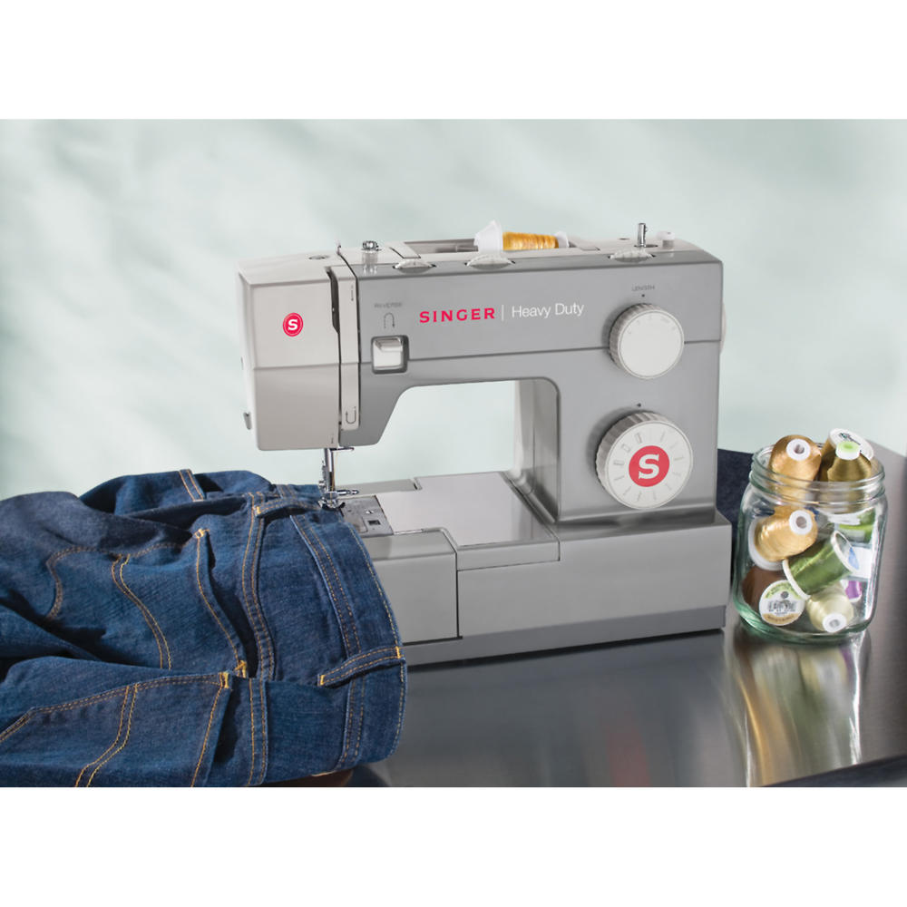 Singer Sewing Co 4411.CL 4411 Heavy-Duty Sewing Machine with 11 Built-In Stitches