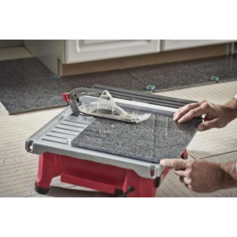 Skil 3550-02 7" Wet Tile Saw with HydroLock Water Containment System
