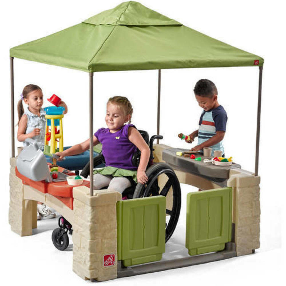 Step 2 Outdoor All Around Playtime Canopy with Accessories - Multicolored