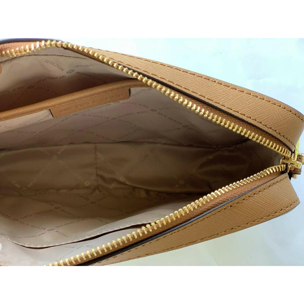 Michael Kors Bags | Michael Kors Vanilla Jet Set Crossbody Bag | Color: Brown/Cream | Size: Os | She_Love0430's Closet