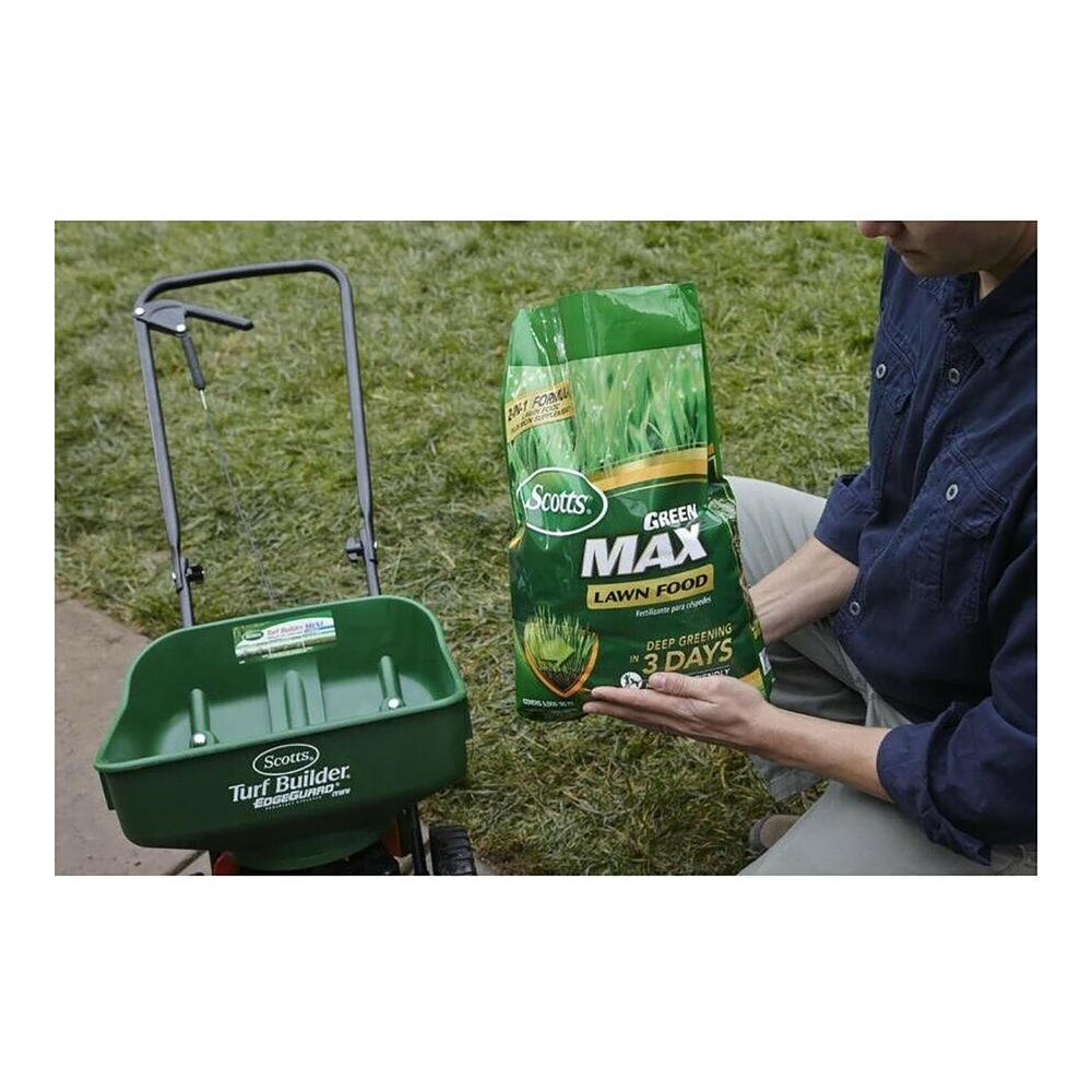 Scotts Green Max Lawn Food with Iron Supplement