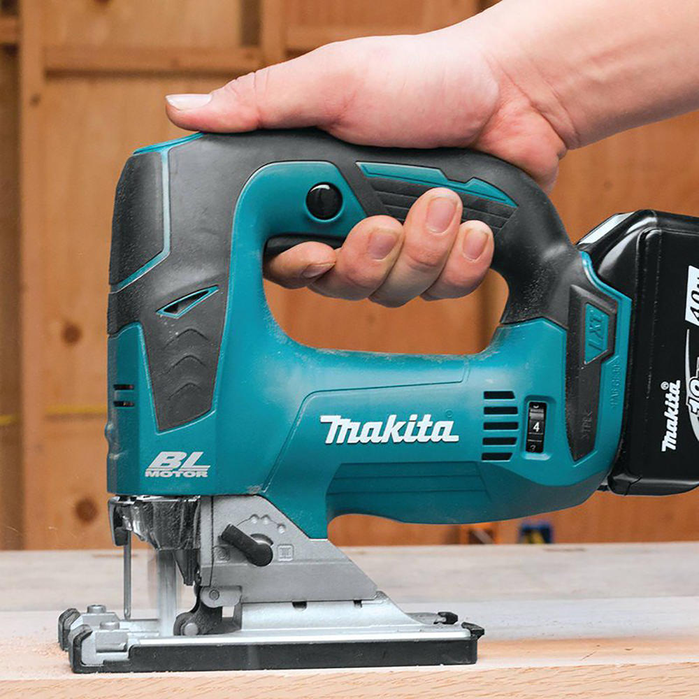 Makita XVJ02Z 18V LXT Cordless Lithium-Ion Brushless Variable Speed Jig Saw (Tool Only)