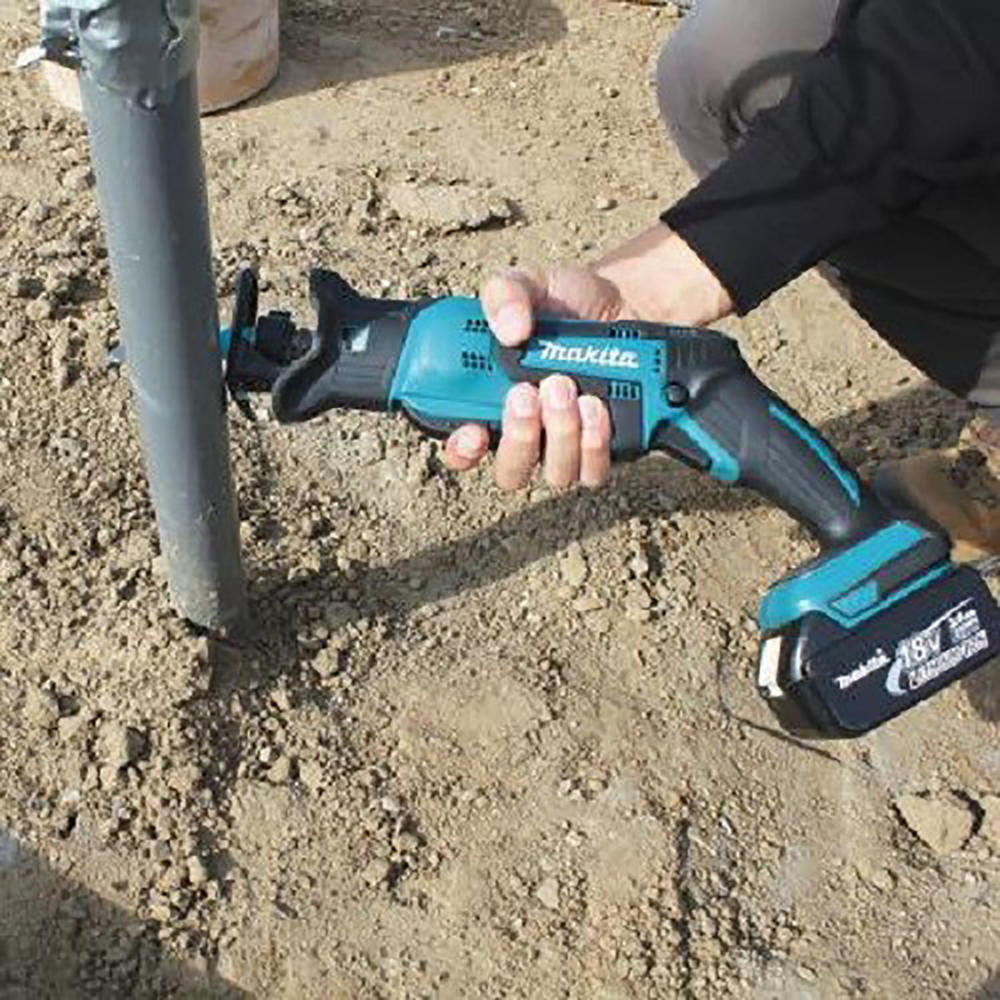 Makita XRJ01Z 18V LXT Lithium-Ion Compact Recipro Saw (Tool Only)