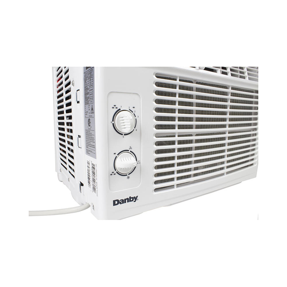 Danby DAC050MB1WDB   5000BTU Window AC in White