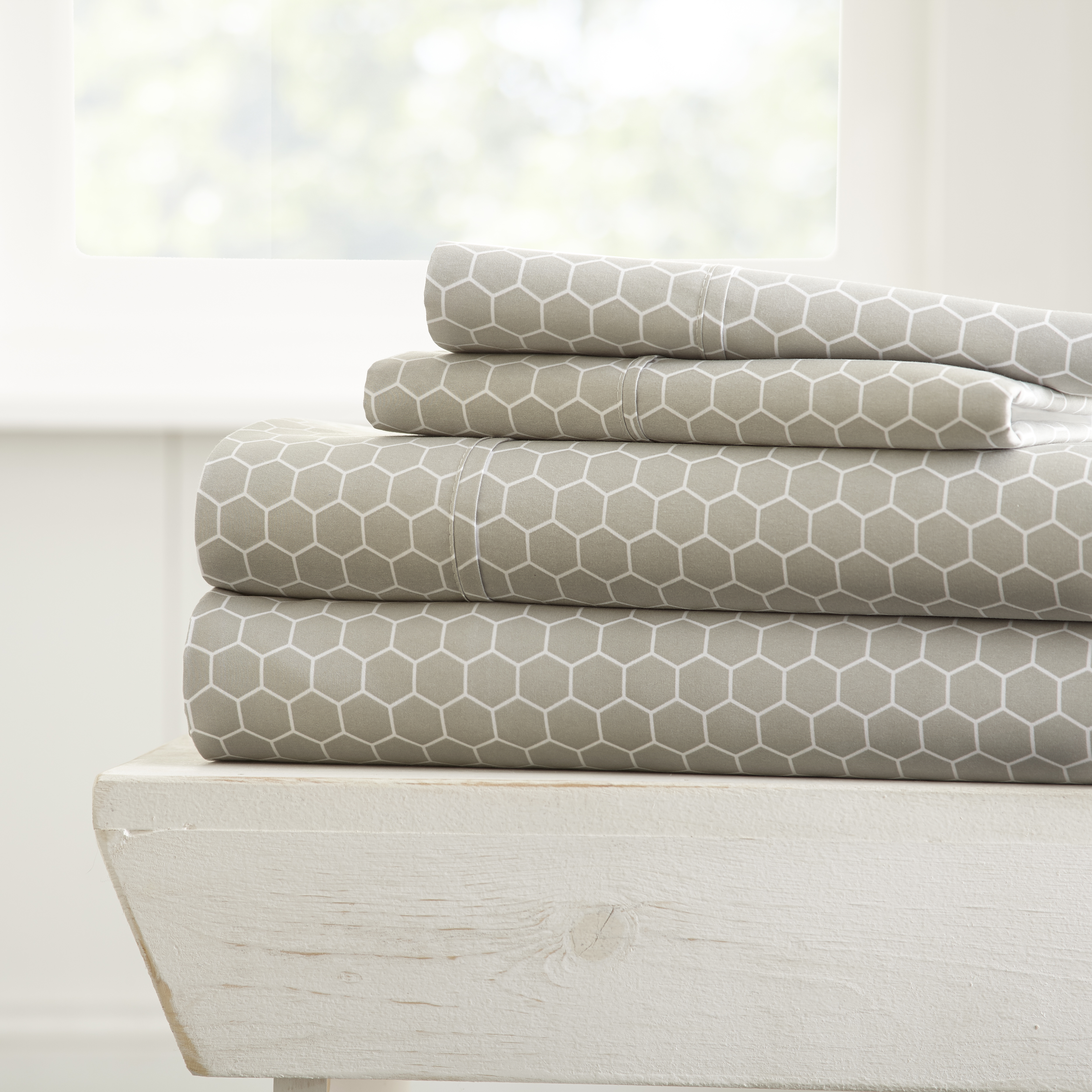 ienjoy Home Premium Ultra Soft Honeycomb Pattern 4 Piece Bed Sheet Set