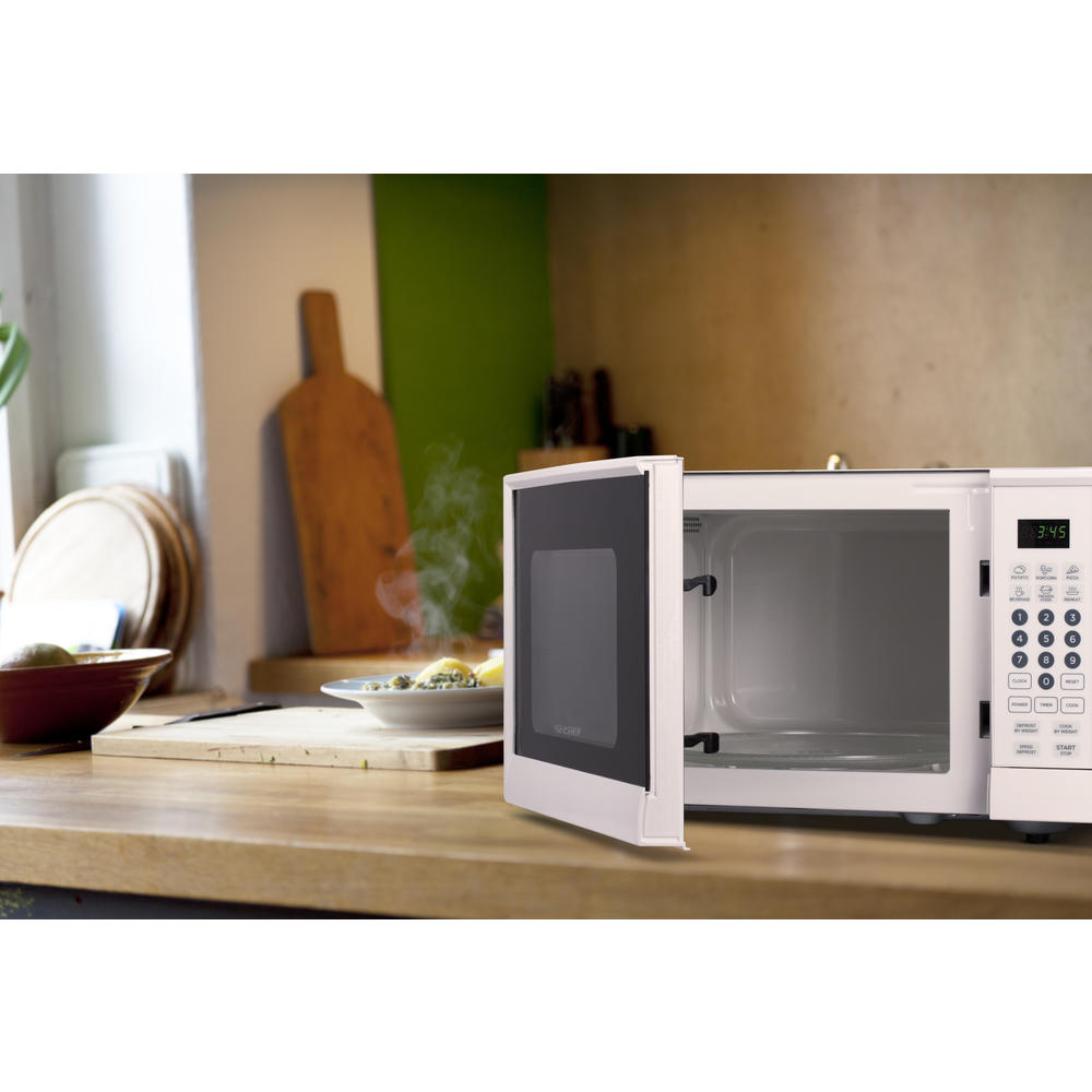 Commercial Chef CHM990W 0.9. Cu. Ft. Chef Commercial Microwave - White