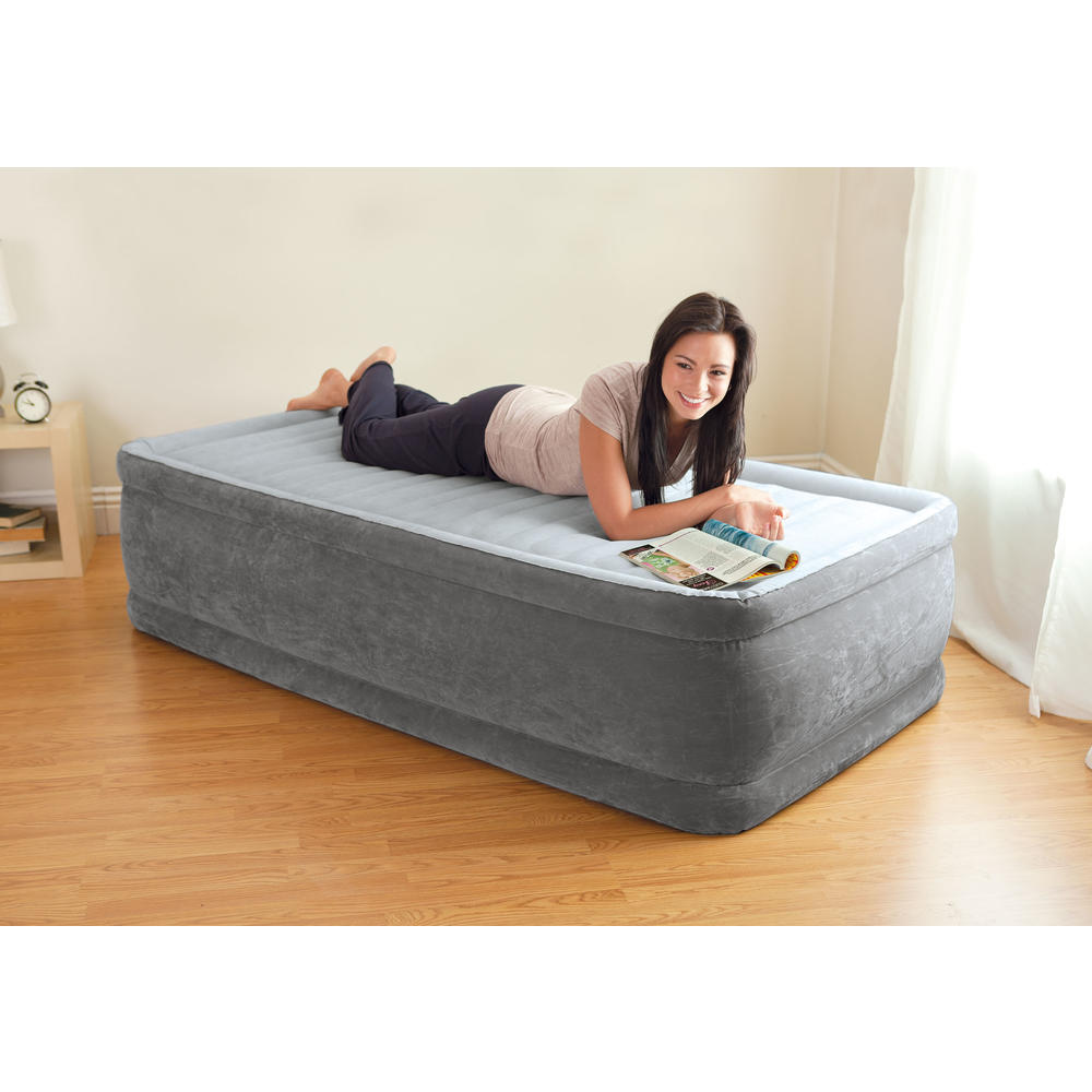 Intex Twin Dura-Beam Series Elevated Airbed With Pump