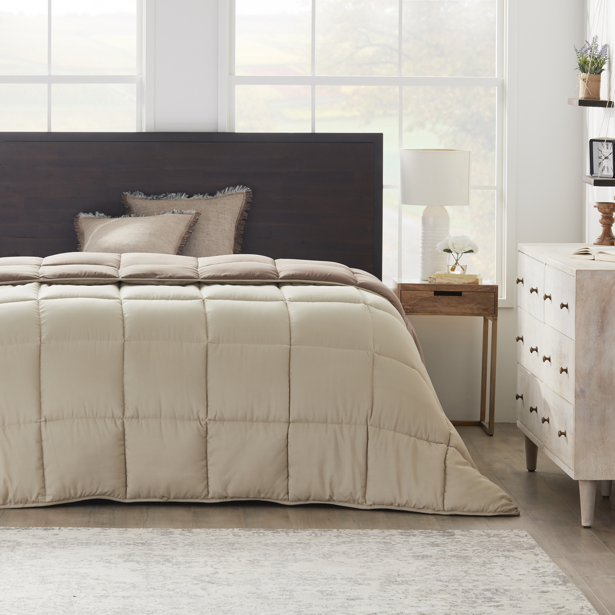 Brookside Down Alternative Reversible Quilted Comforter with Corner