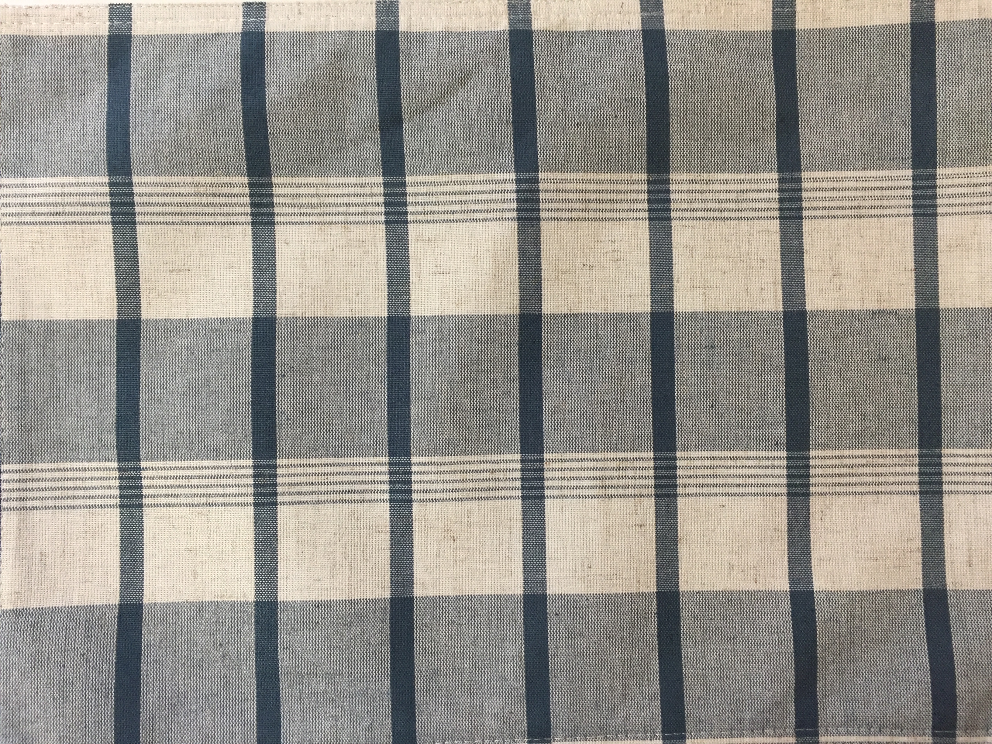 13" x 18" Plaid Placemat