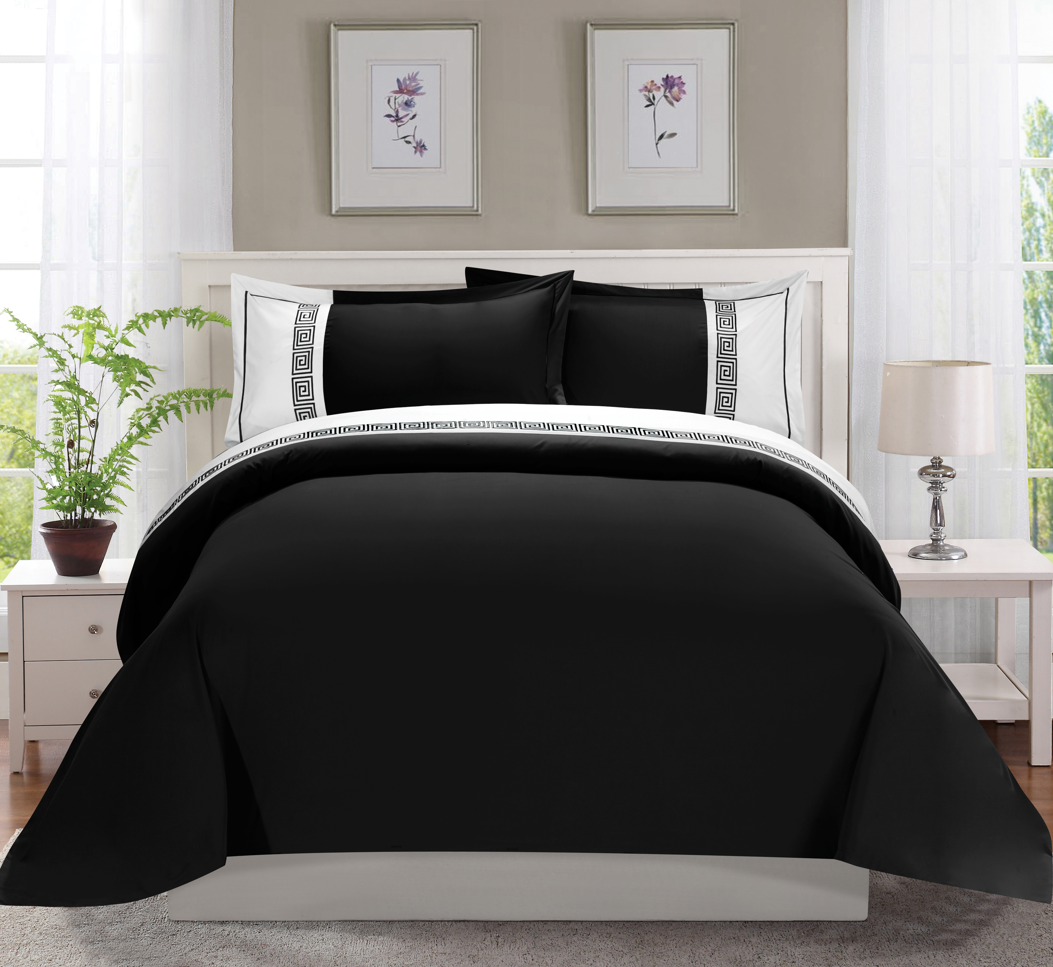 Elegant Comfort Greek Embroidered 3 Piece Duvet Cover Set Wrinkle