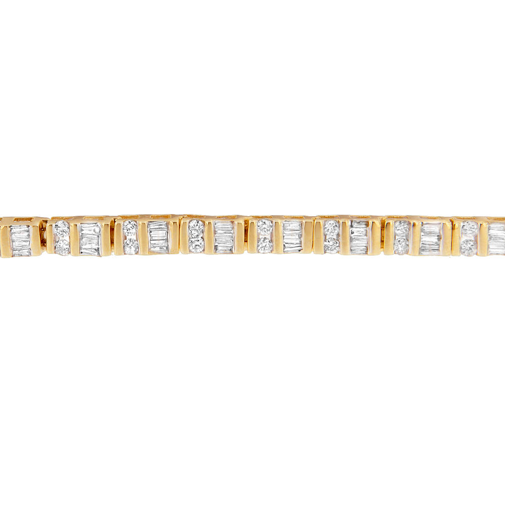 14K Yellow Gold 2ct. TDW Round and Baguette-cut Diamond Bracelet (H-I,SI2-I1)