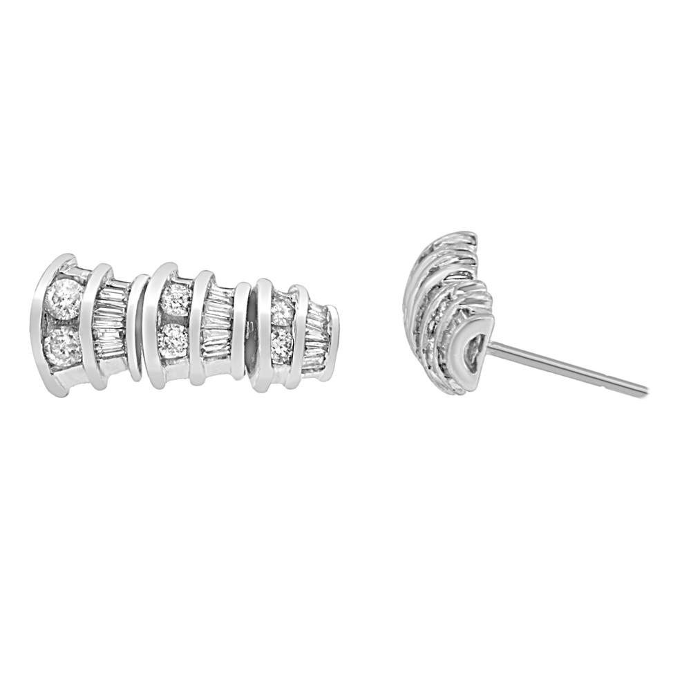 14K White Gold 5/8ct. TDW Round and Baguette-cut Diamond Earrings (H-I,SI2-I1)