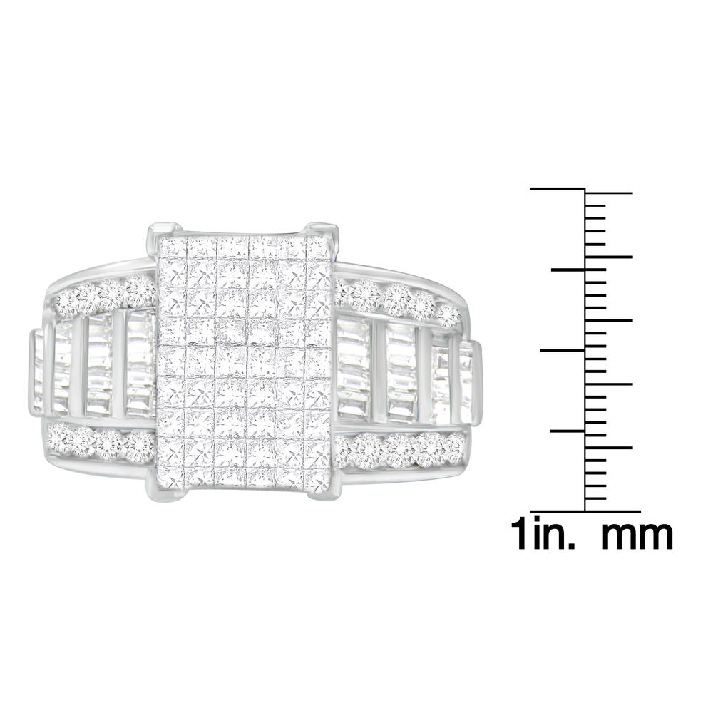 10K White gold 2 CTTW Round, Baguette and Princess Cut Diamond Ring(H-I, SI2-I1)