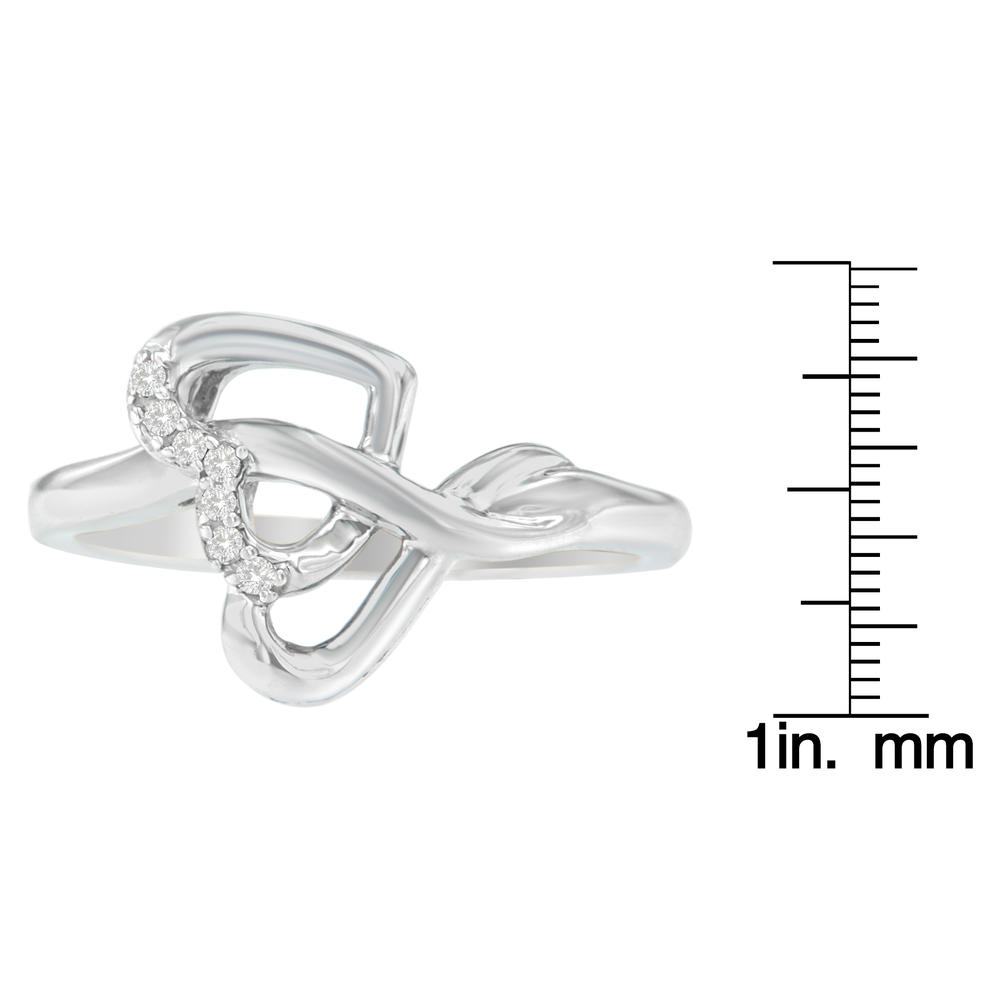 Sterling Silver .05ct. TDW Round-cut Diamond Accent Heart Ribbon Ring (H-I, I1-I2)