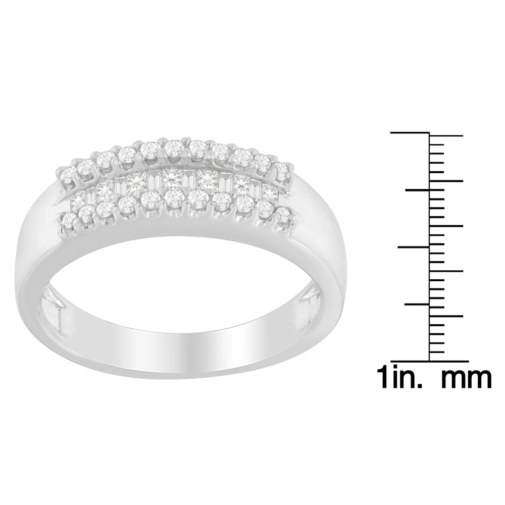 14K White Gold 1/3ct. TDW Round, Baguette and Princess-Cut Diamond Ring(H-I, SI1-SI2)