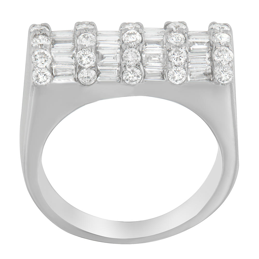 14K White Gold 1.83 CTTW Round and Baguette-cut Diamond Ring (G-H, SI2-I1)