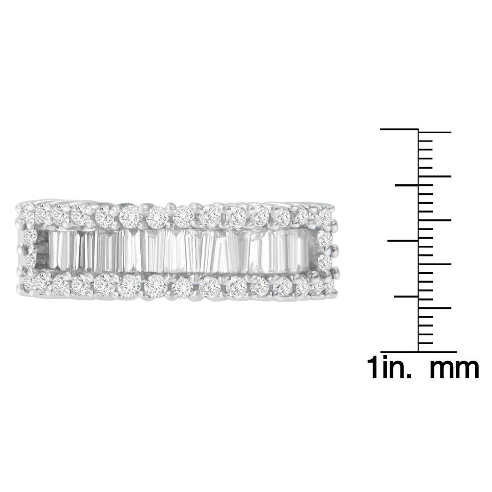 14K White Gold 1 CTTW Round and Baguette Diamond Cut Ring(SI2-I1, H-I)