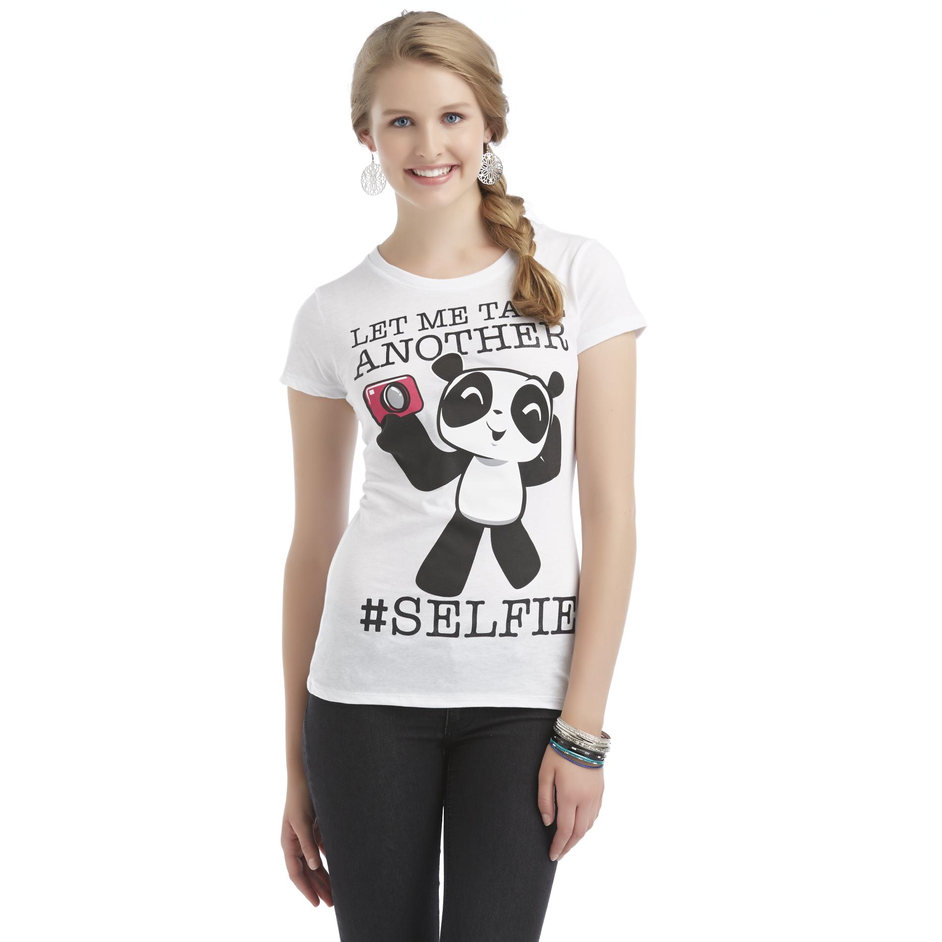 Hybrid Junior's Graphic T-Shirt - Panda Selfie