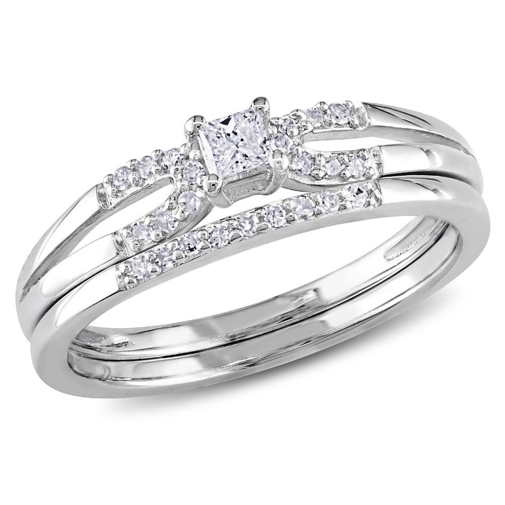10k White Gold 0.21 CTTW Diamond Bridal Ring Set