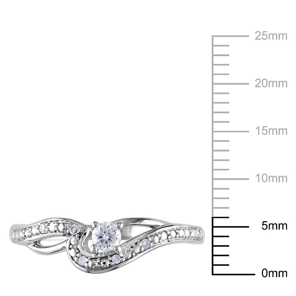 10k White Gold 0.15 CTTW Diamond Infinity Ring