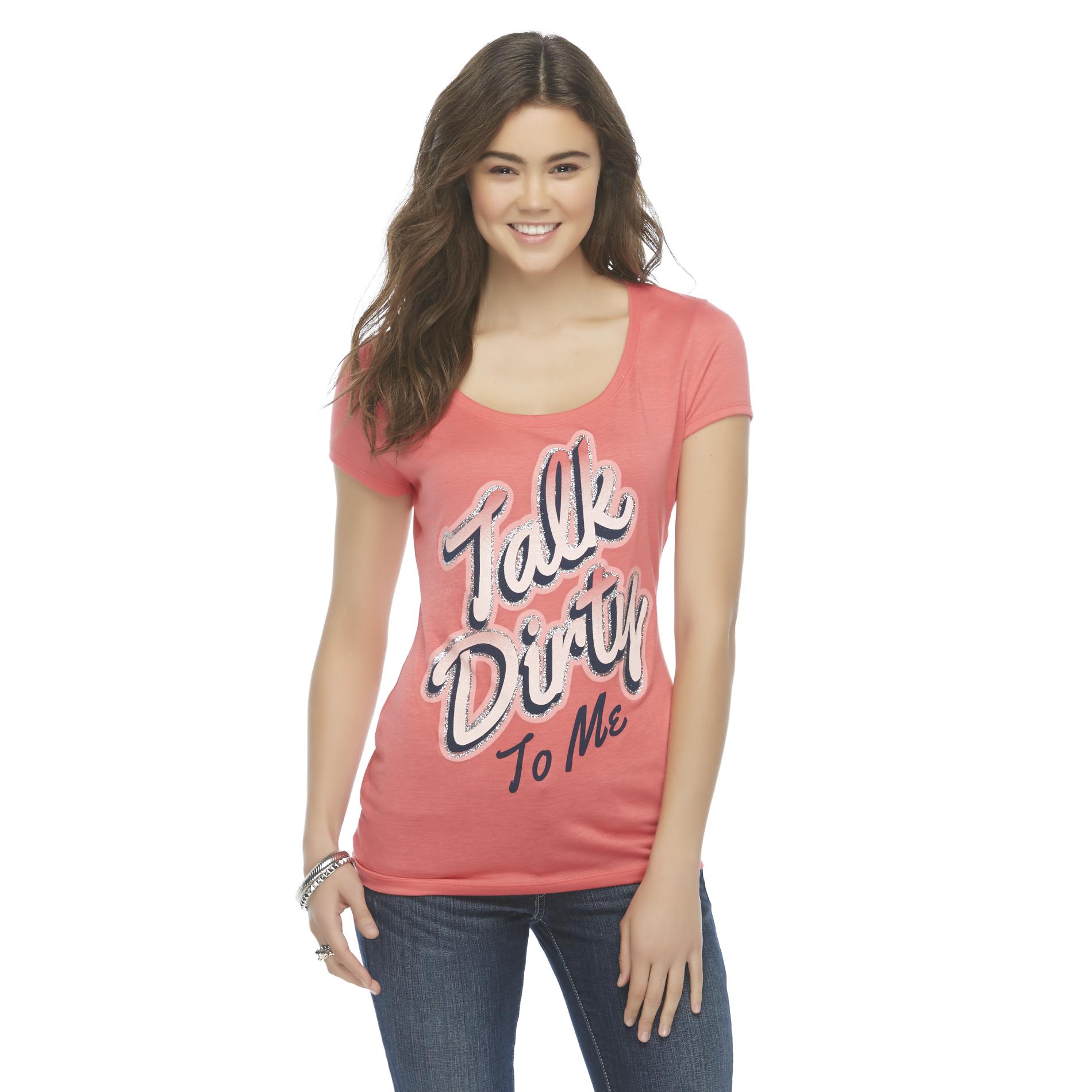 Junior's Scoop Neck Graphic Top - Talk Dirty To Me