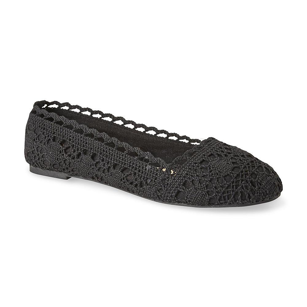 Route 66 Women's Sorrow Black Crocheted Flat Shoe