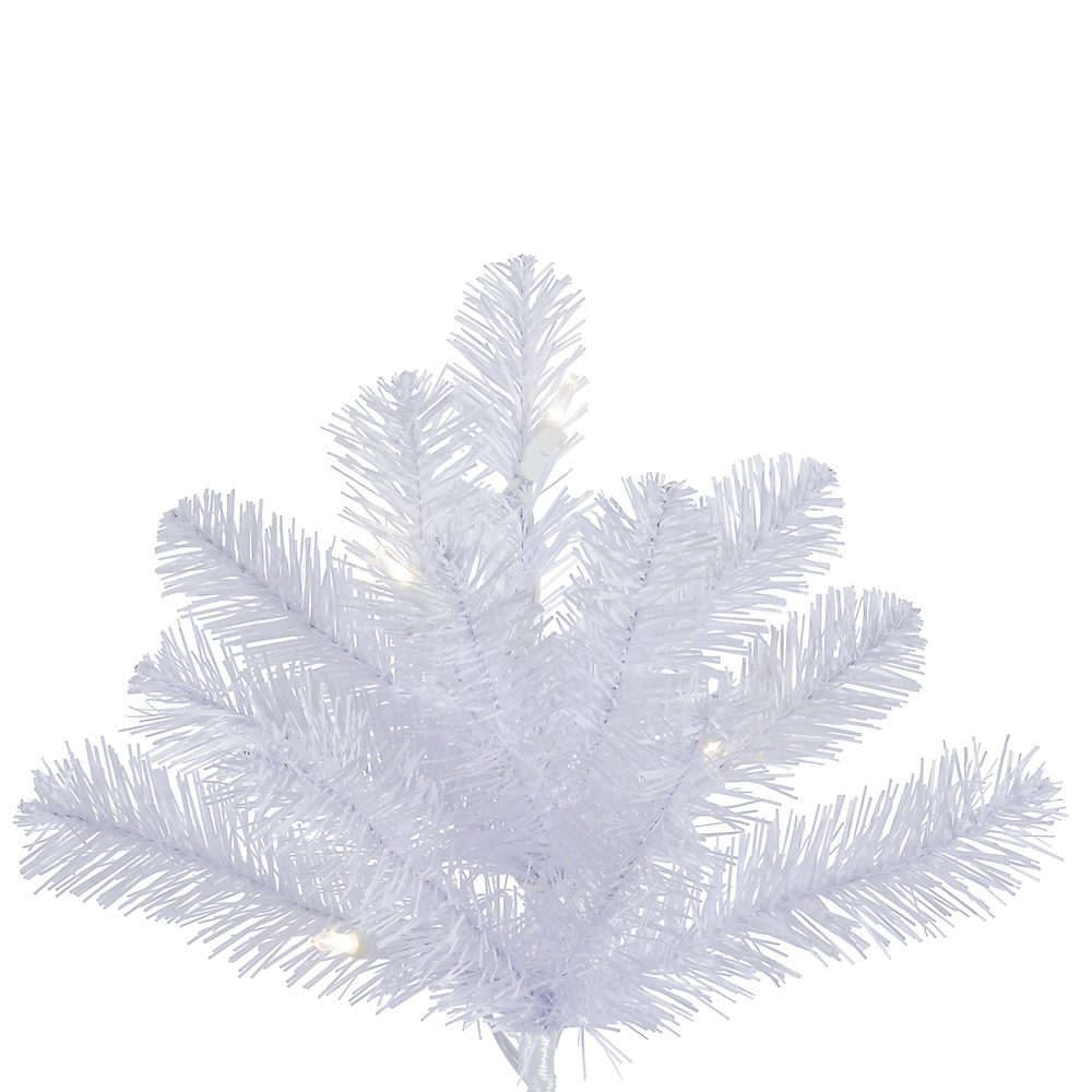 Vickerman 6.5' Crystal White Tree with 550 Warm White Italian LED Lights