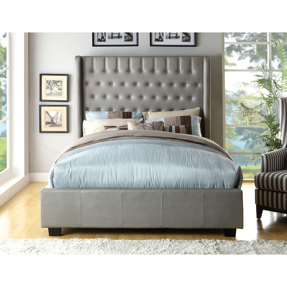 Furniture of America Yvelines Silver Wingback Bed