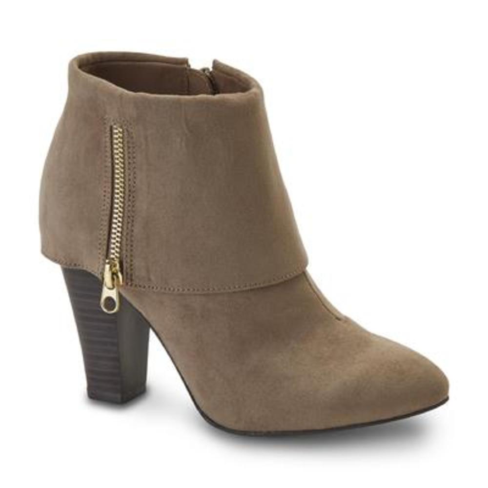 Qupid Women's Lindsay 3" Taupe Ankle Bootie