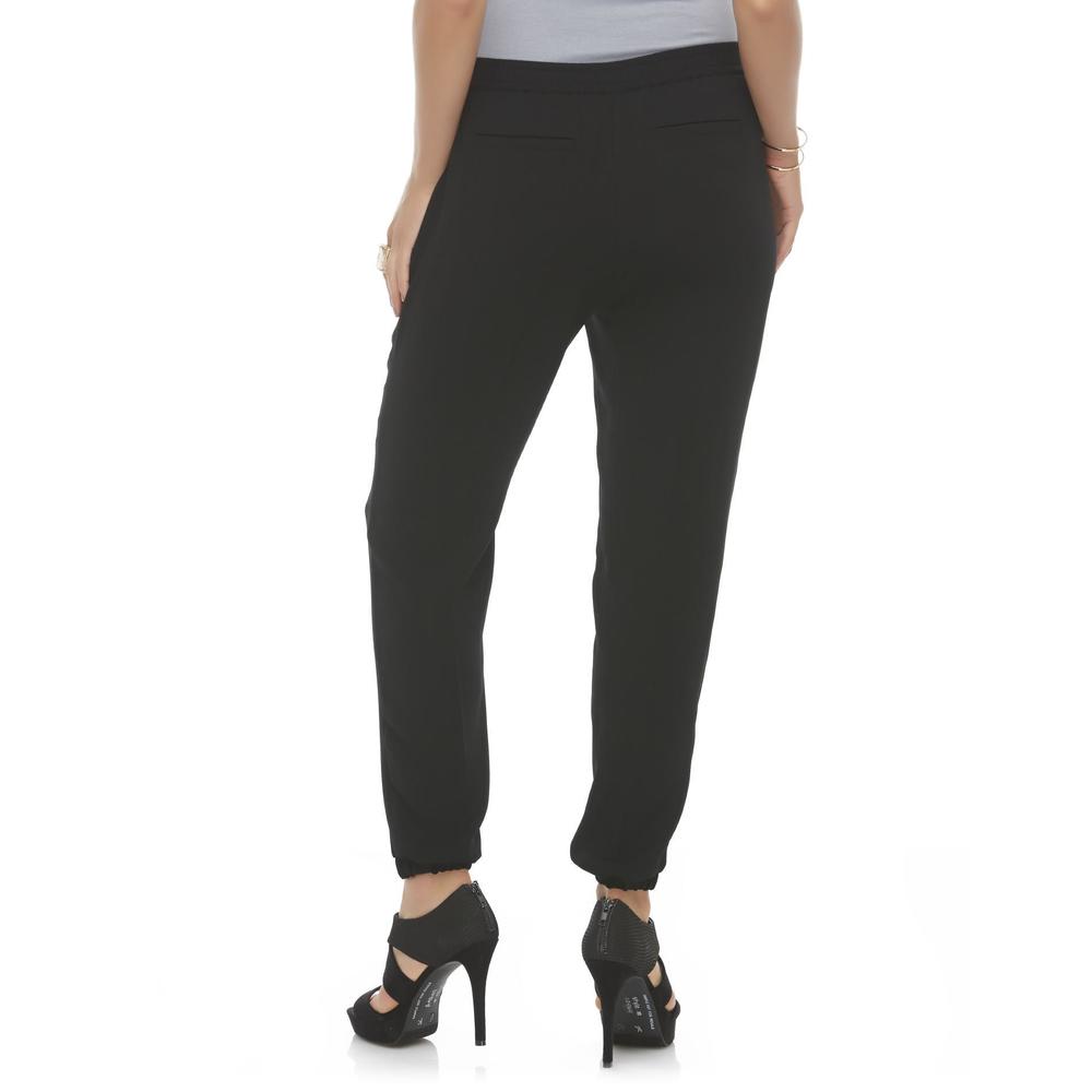 Attention Women's Cropped Drawstring Pants