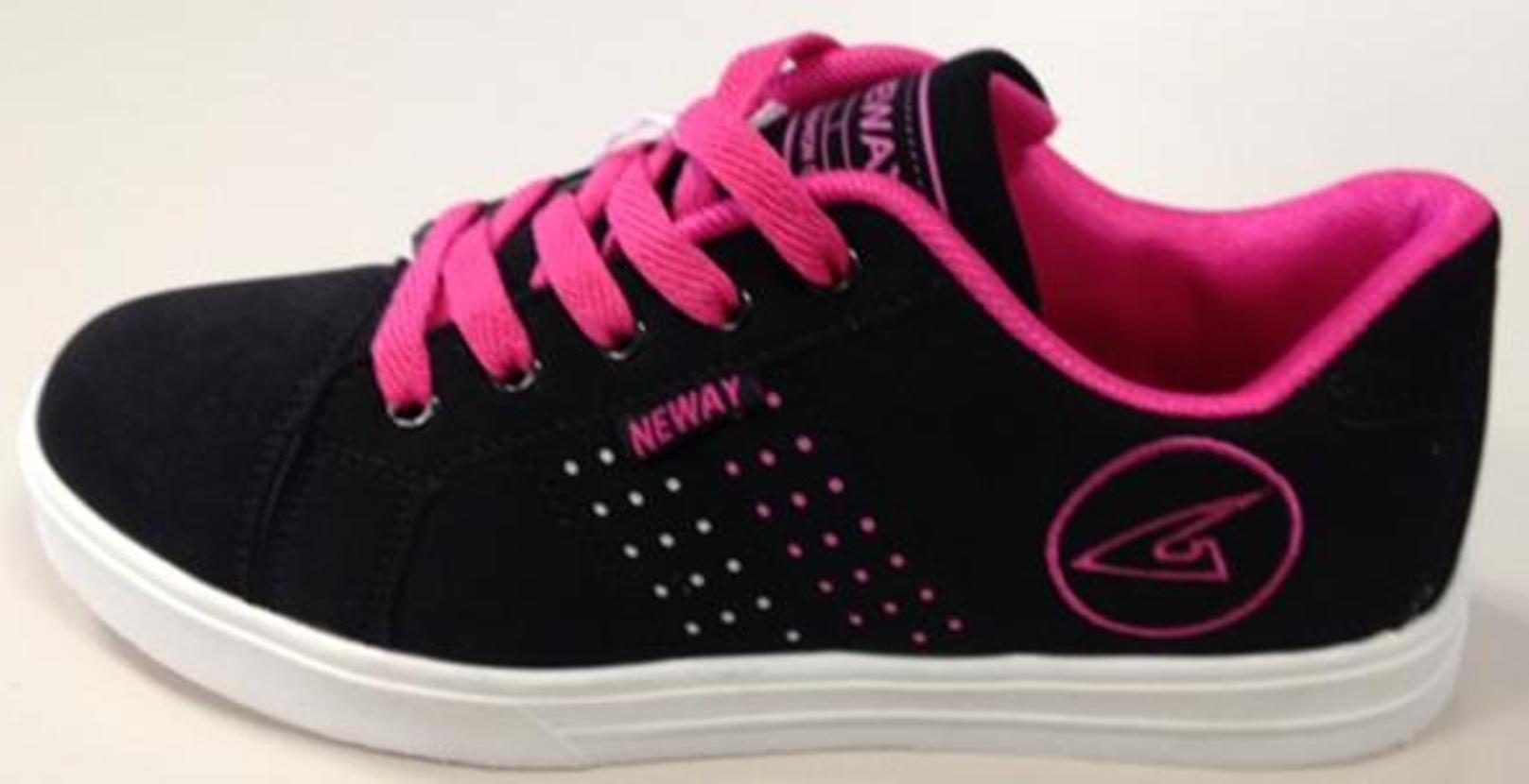 &nbsp; Women's Black/Fuchsia Skate Shoe
