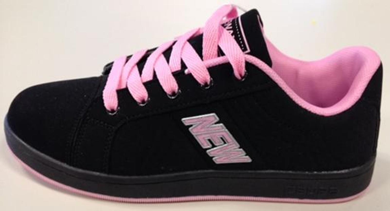 &nbsp; Women's Black/Pink Skate Shoe