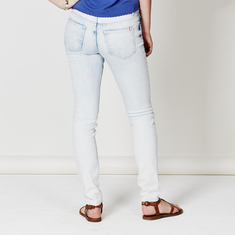 Adam Levine Women&#8217;s Skinny Fit Low-Rise Jeans