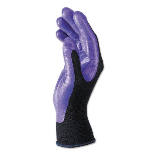 Kimberly-Clark KLEENGUARD G40 Foam-Coat Nitrile Gloves, Medium