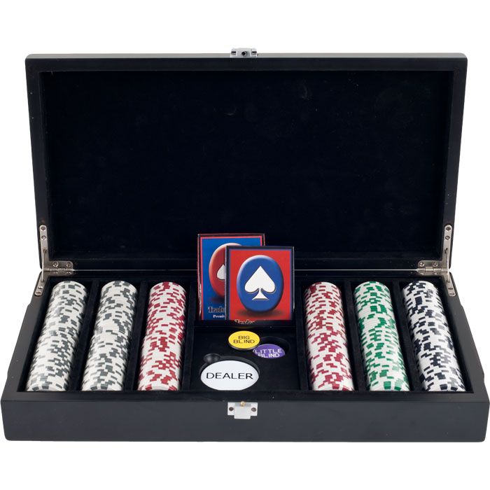 Trademark Global 300 11.5g 4 Aces Poker Chips in Las Vegas Sign Case