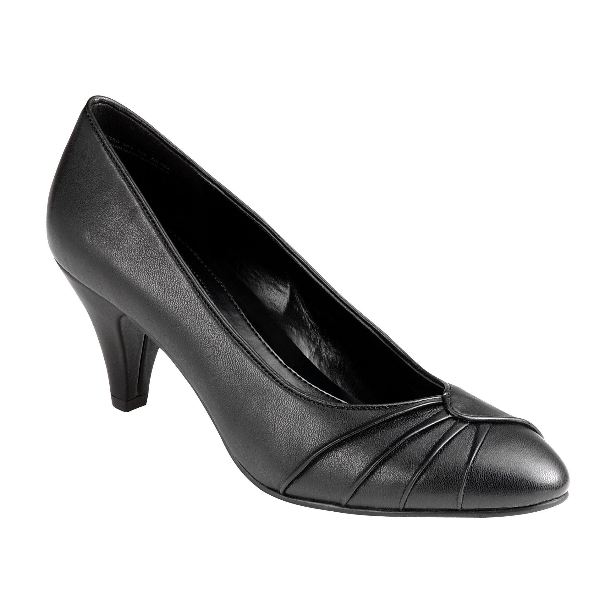 carriage court shoes