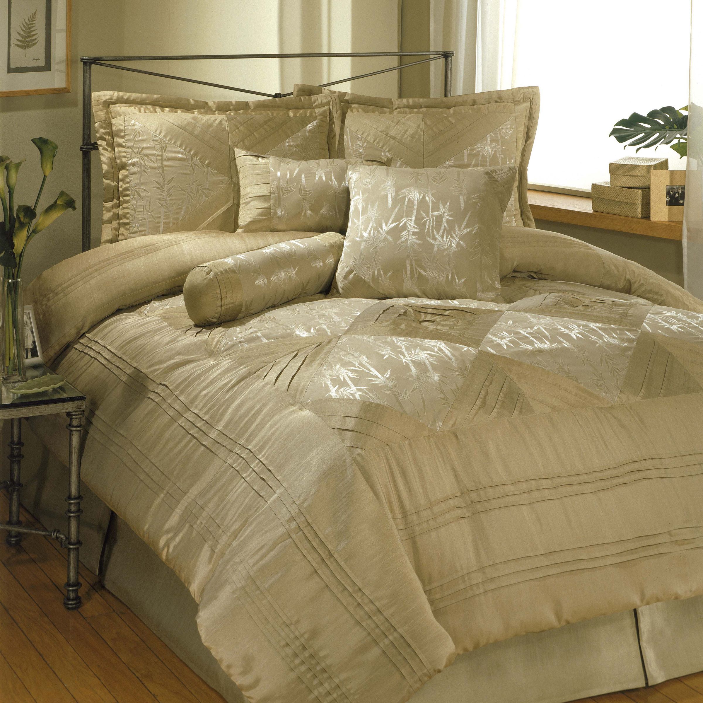 Living In Style Clemente 7pc Full Size Comforter Set