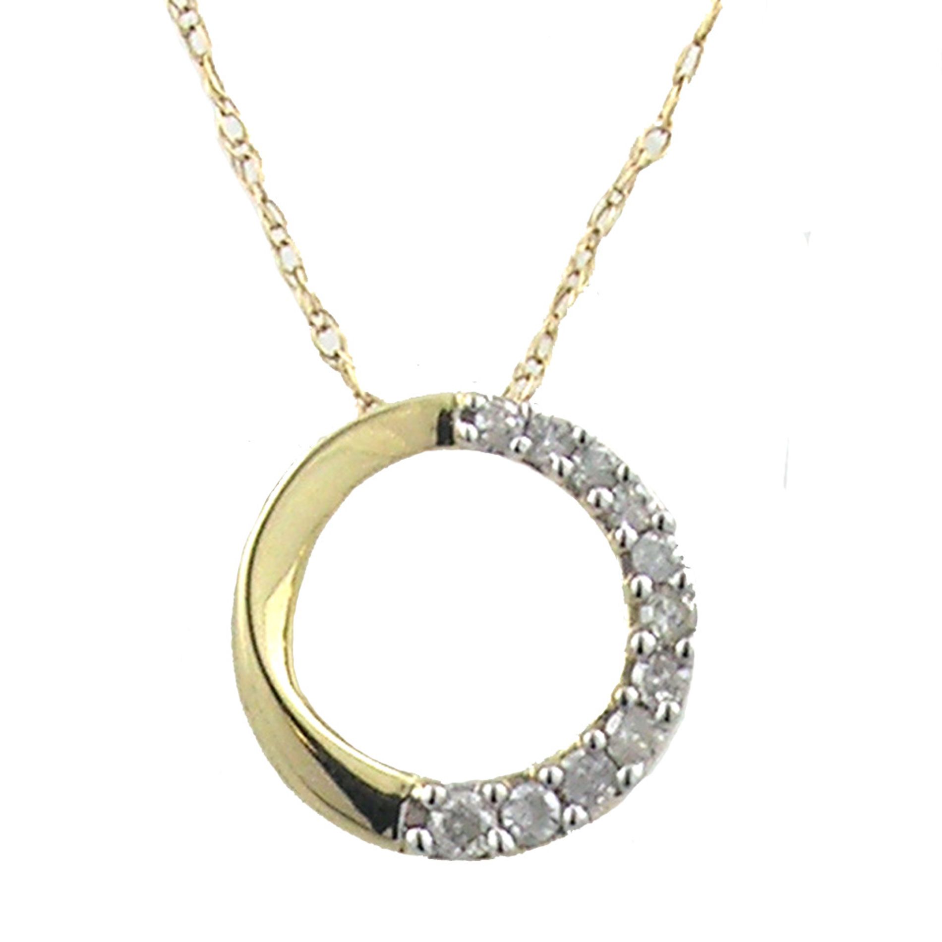 .2 cttw Diamond Circle Pendant. 10k Yellow Gold
