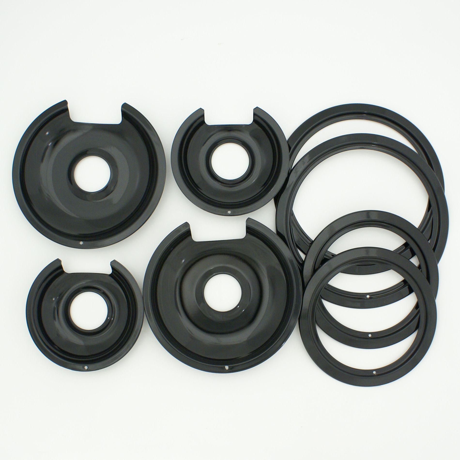 Range Kleen 2 - 6" and 2 - 8" black porcelain drip pans -  4 pack